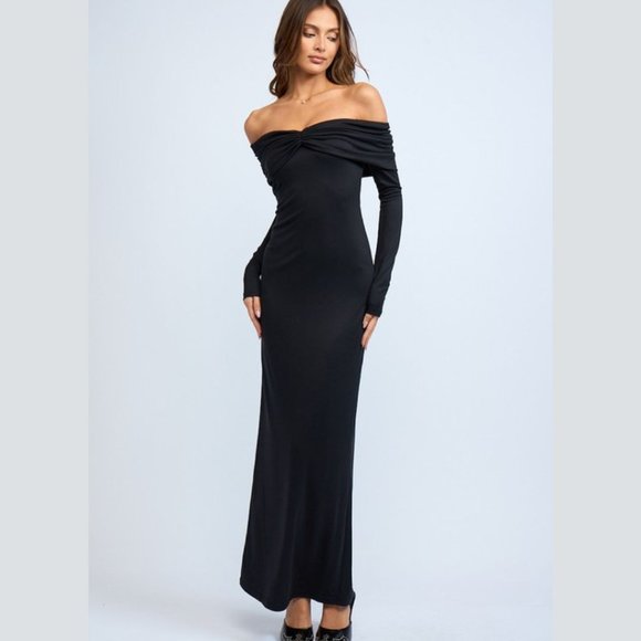 NWT Black Solid Off Shoulder Front Ruched Long Sleeve Fitted Maxi Dress - Picture 9 of 10